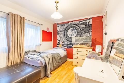 24 Manor Road, London Colney, St Albans, AL2 1PL
