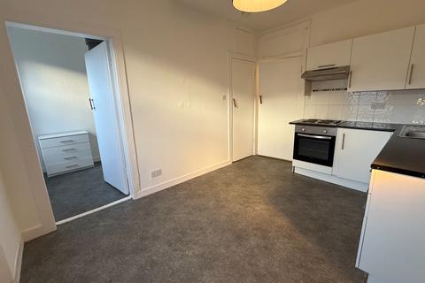 1 bedroom flat to rent, Spey Terrace, Edinburgh EH7