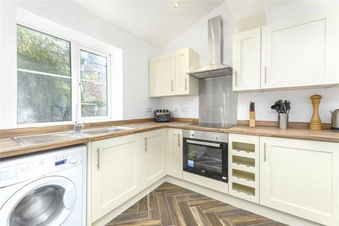 4 bedroom terraced house to rent, Back Mount Joy, Durham, DH1