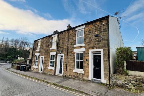 2 bedroom end of terrace house to rent, Dinting Lane, Glossop