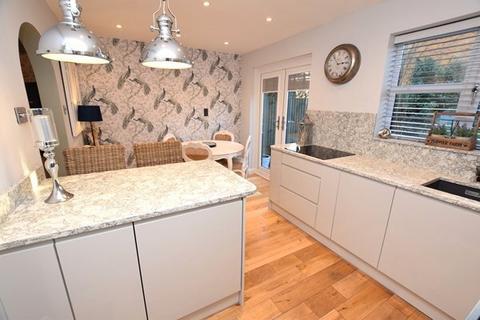 3 bedroom link detached house for sale, Farm Close, Market Drayton, Shropshire