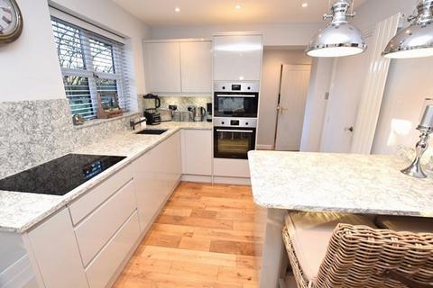 3 bedroom link detached house for sale, Farm Close, Market Drayton, Shropshire