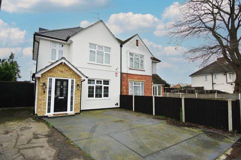 4 bedroom semi-detached house for sale, Feltham Road, Ashford TW15