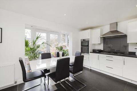 19 Blackchapel Road, Edinburgh, EH15 3QU