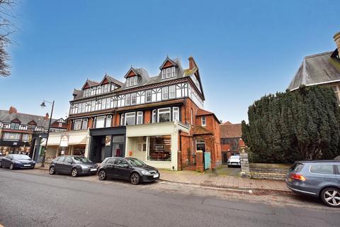 Flat 2 Portman House, 12 Royal Buildings, Stanwell Road, Penarth, CF64 3ED