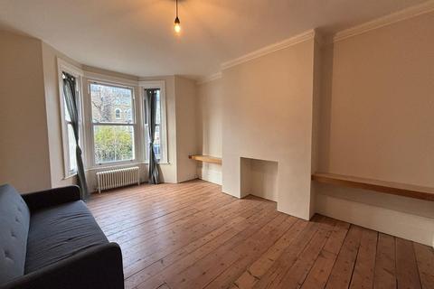 3 bedroom maisonette to rent, Devonshire Road, Forest Hill, London, SE23