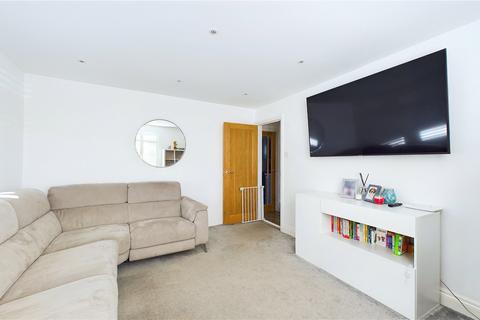 3 bedroom terraced house for sale, Hammond Way, Surrey GU18