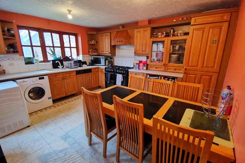 4 bedroom detached house for sale, Dapifer Drive, Braintree CM7