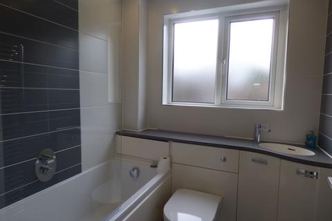 3 bedroom semi-detached house to rent, Alvington Grove, Stockport, SK7