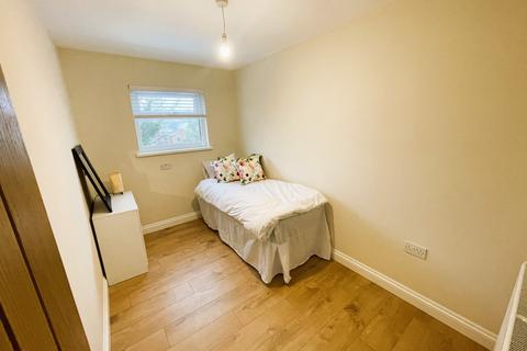 4 bedroom semi-detached house for sale, Umberslade Road, Selly Oak B29