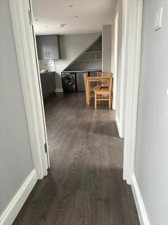 2 bedroom apartment to rent, Billet Road, London, E17