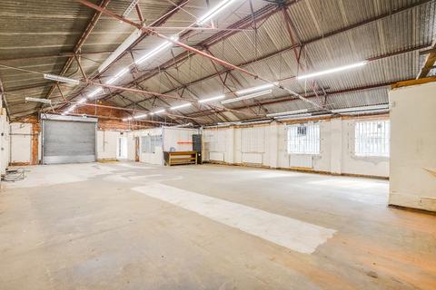 Warehouse to rent, Grace Business Centre, Willow Lane, Mitcham