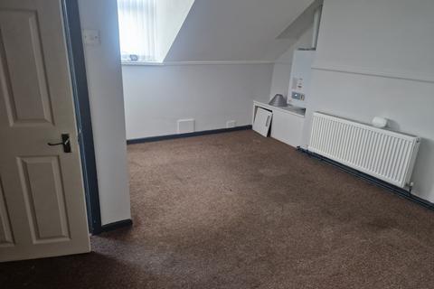 1 bedroom flat to rent, Rice Lane, Wallasey  CH44