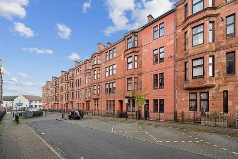 2 bedroom flat to rent, Amisfield Street, Flat 3/1, North Kelvinside, Glasgow, G20 8LB