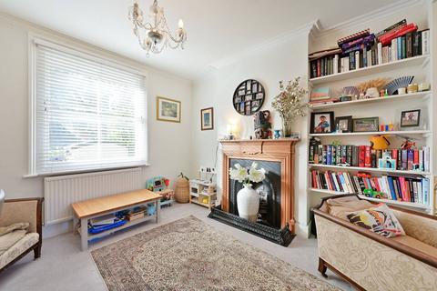 3 bedroom terraced house to rent, Thornton Road, Wimbledon Village, London, SW19