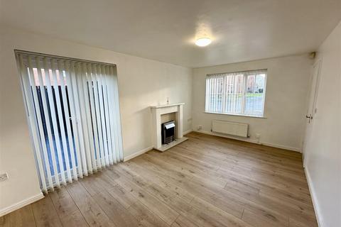 3 bedroom detached house to rent, Chestnut Drive, Darlington