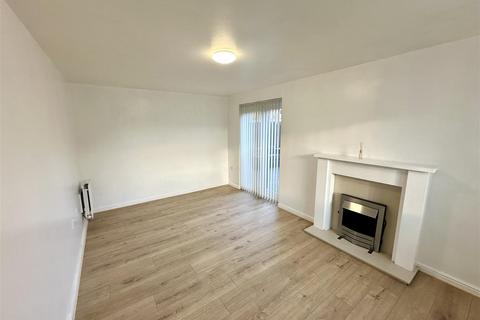 3 bedroom detached house to rent, Chestnut Drive, Darlington