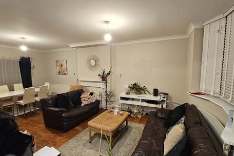 3 bedroom house to rent, Hanover Circle, Hayes