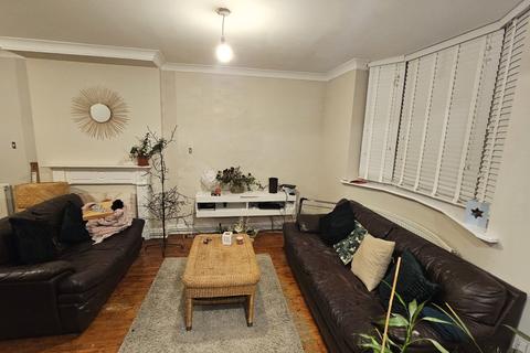 3 bedroom house to rent, Hanover Circle, Hayes