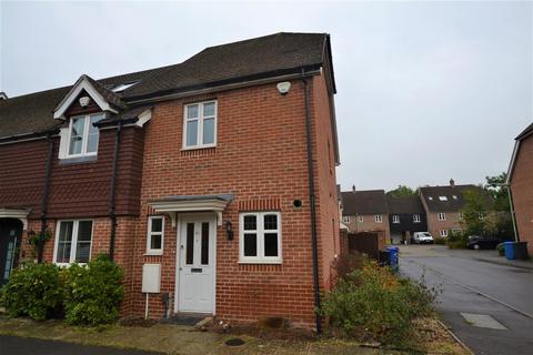 2 bedroom house to rent, Tithing Road, Fleet GU51