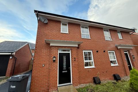 3 bedroom semi-detached house to rent, Lightning Close, Warton, PR4