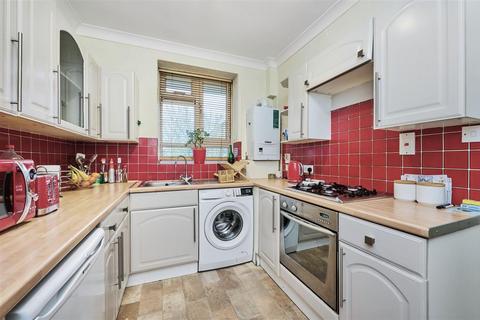 1 bedroom flat for sale, Strasburg Road, London SW11