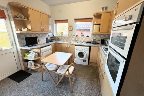 6 Hillside Road, Darlington, DL3 8HB