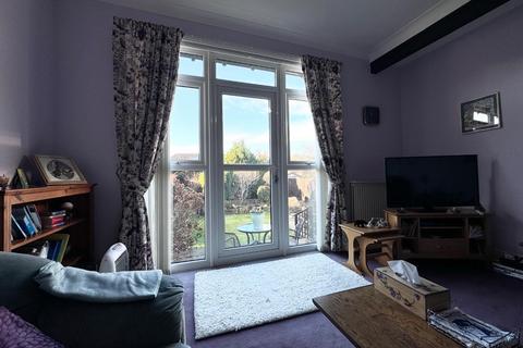 6 Hillside Road, Darlington, DL3 8HB