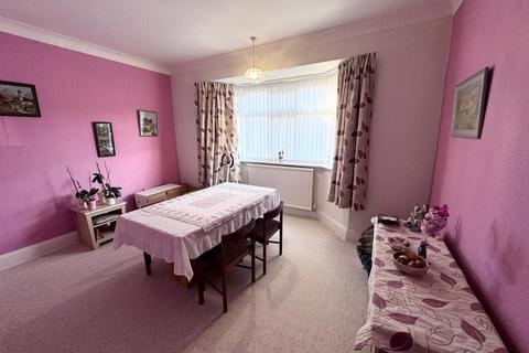 6 Hillside Road, Darlington, DL3 8HB