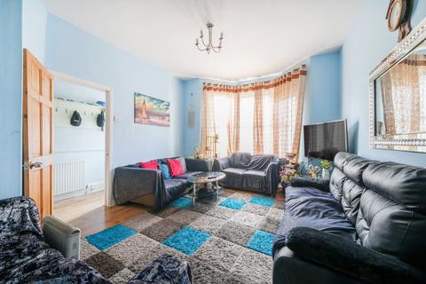 undefined, Gwendoline Avenue, London