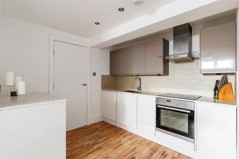 1 bedroom apartment for sale, Upper Mulgrave Road, Cheam Village