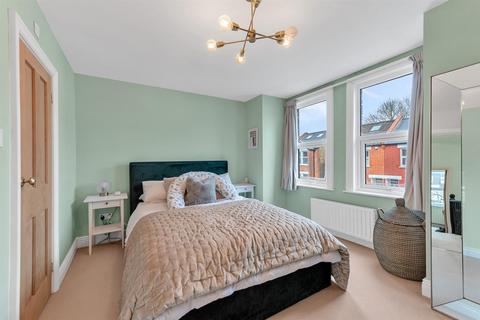 14 Bromley Crescent, Bromley, BR2 0HA