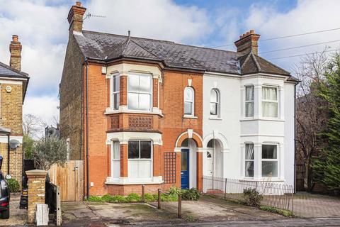 3 bedroom maisonette for sale, Staines Road East, Sunbury-on-Thames, Surrey, TW16