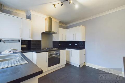 3 bedroom end of terrace house for sale, Sandown Road, Hastings