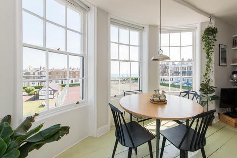 1 bedroom flat for sale, Spencer Square, Ramsgate, CT11