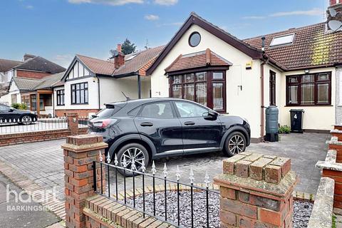 4 bedroom semi-detached bungalow for sale, Sheldon Avenue, Clayhall