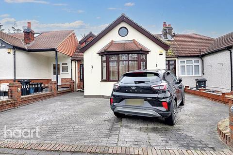 4 bedroom semi-detached bungalow for sale, Sheldon Avenue, Clayhall