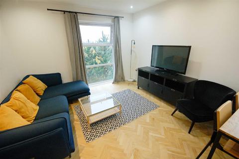 2 bedroom apartment to rent, The Boulevard, West Didsbury, Manchester