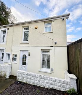 3 bedroom property to rent, Godre'r Coed Road, Cefn Coed, CF48