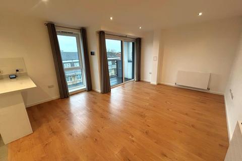 1 bedroom apartment to rent, Brooklands House, Addlestone KT15