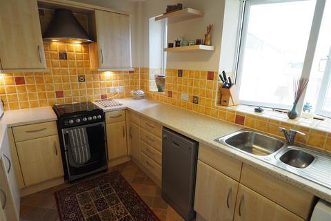 3 bedroom terraced house to rent, Westerleigh Road, Bath