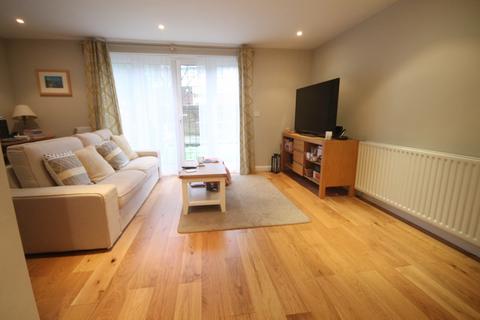 2 bedroom detached house to rent, Haslemere