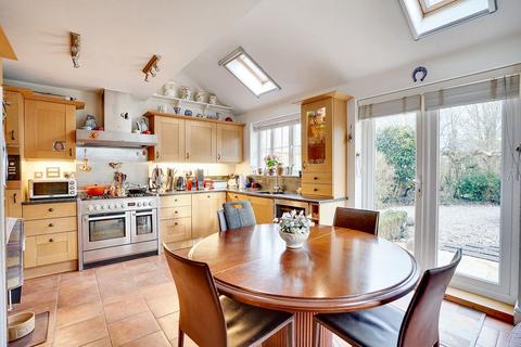 5 bedroom detached house for sale, Meadow Lane, Newmarket CB8