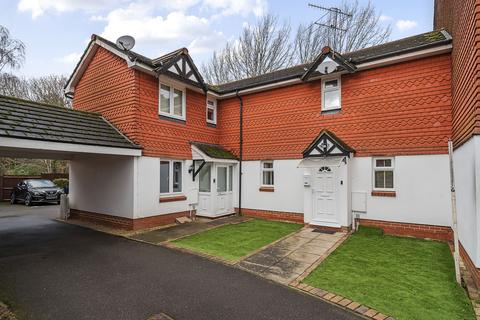 Eyston Drive, Weybridge, Surrey, KT13