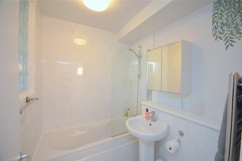 1 bedroom penthouse for sale, Bradford Road, Dewsbury, West Yorkshire, WF13