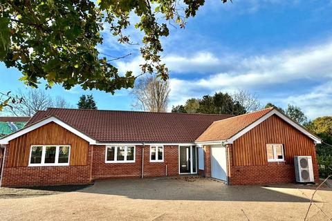 4 bedroom bungalow for sale, 2 Marjorie Loke, Chapel Road, Trunch, North Walsham, NR28