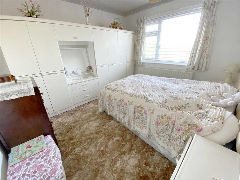 Bedroom 1: