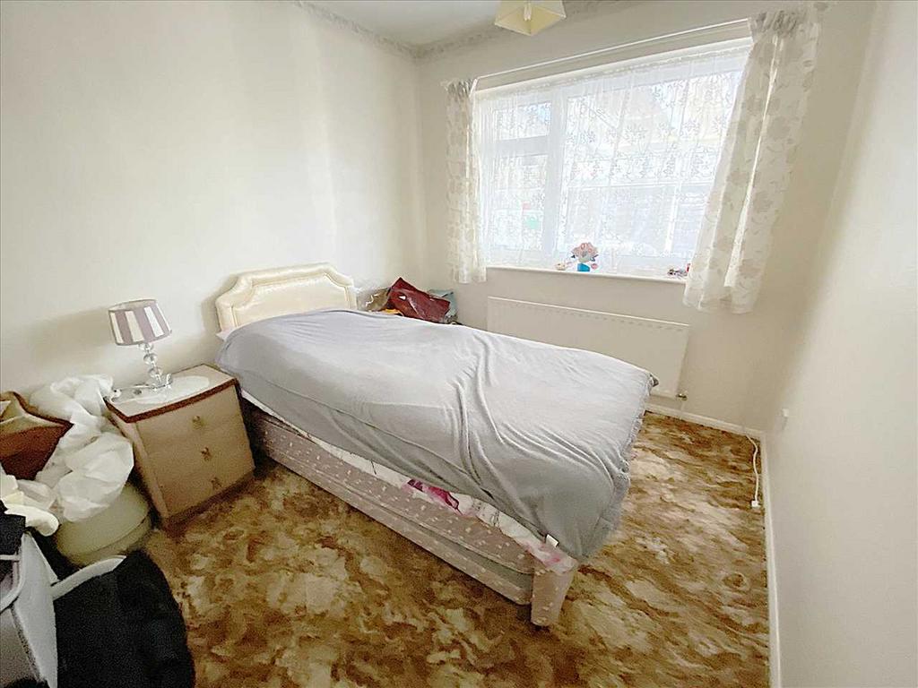 Bedroom 2: