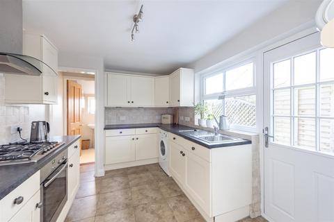 3 bedroom semi-detached house for sale, Buckingham Road, Aylesbury HP19