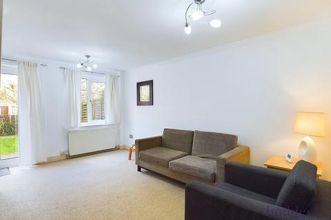 2 bedroom end of terrace house to rent, Quincy Road, Egham, Surrey, TW20